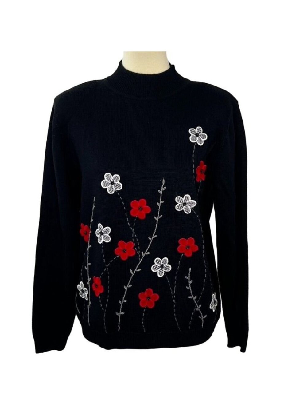 Vintage Alfred Dunner Black Embroidered Pullover Sweater Sz M Red White Floral - Picture 2 of 9